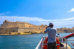 2-Day Hop-On Hop-Off Bus + Harbour Cruise Pass - How the Hop-On Hop-Off Buses Fit Your Day (North and South Routes)