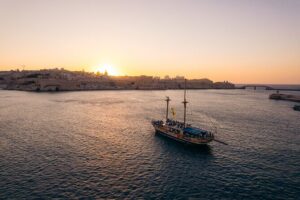 Lazy Pirate Party Boat in Malta - What happens during the 4-hour party: a simple flow