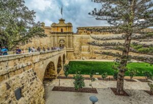 Malta: Mdina, Dingli Cliffs and San Anton Botanical Gardens - Mdina’s Medieval Streets and Fort Walls
